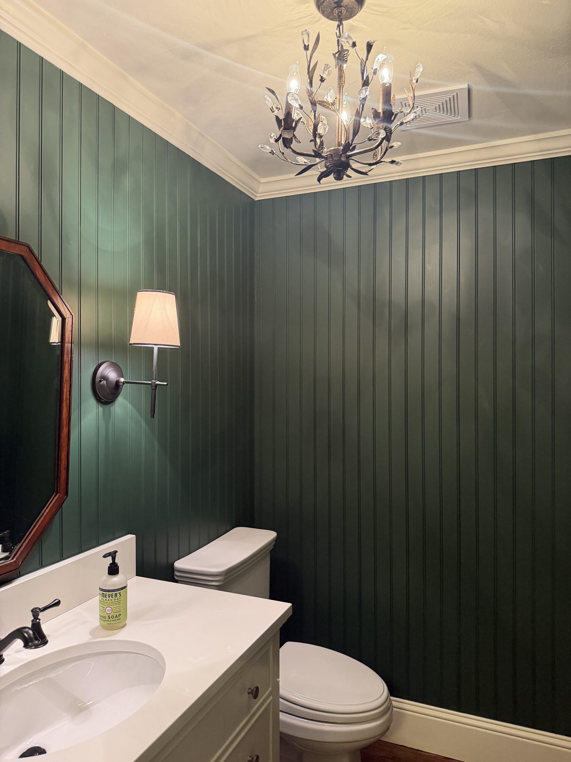 Green Bathroom Wall Painting